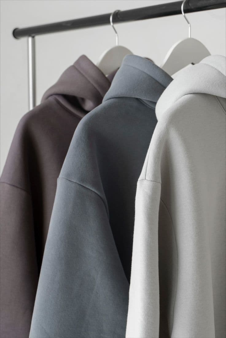 Hoodies & Sweatshirts